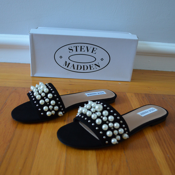 New STEVE MADDEN Embellished Sandal - Picture 5 of 8